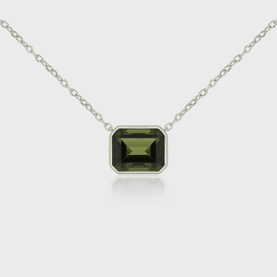 Heir Cue Necklace