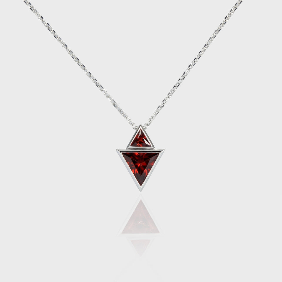 Heir Fang Necklace, White