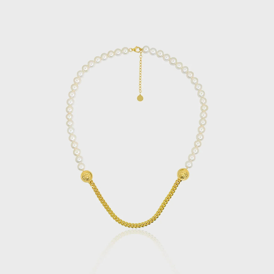 Player Leos Necklace