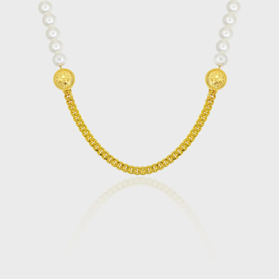 Player Leos Necklace