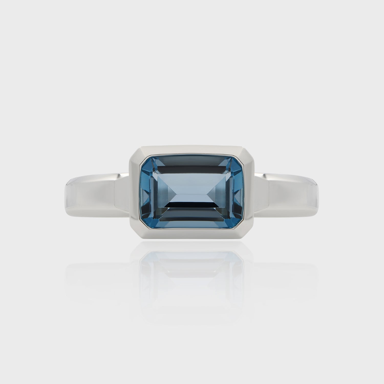 Heir Box Ring