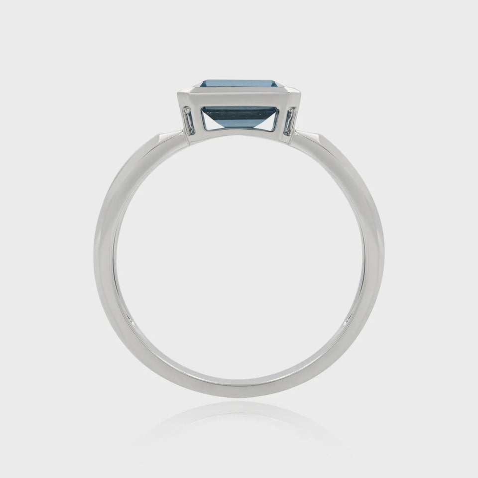 Heir Box Ring