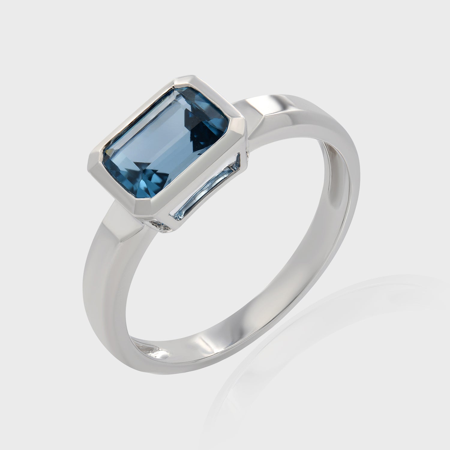 Heir Box Ring
