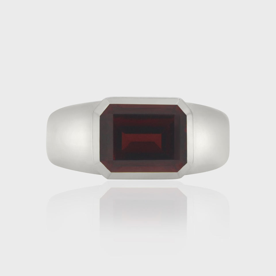 Heir Cue Ring Garnet, White (Copy)