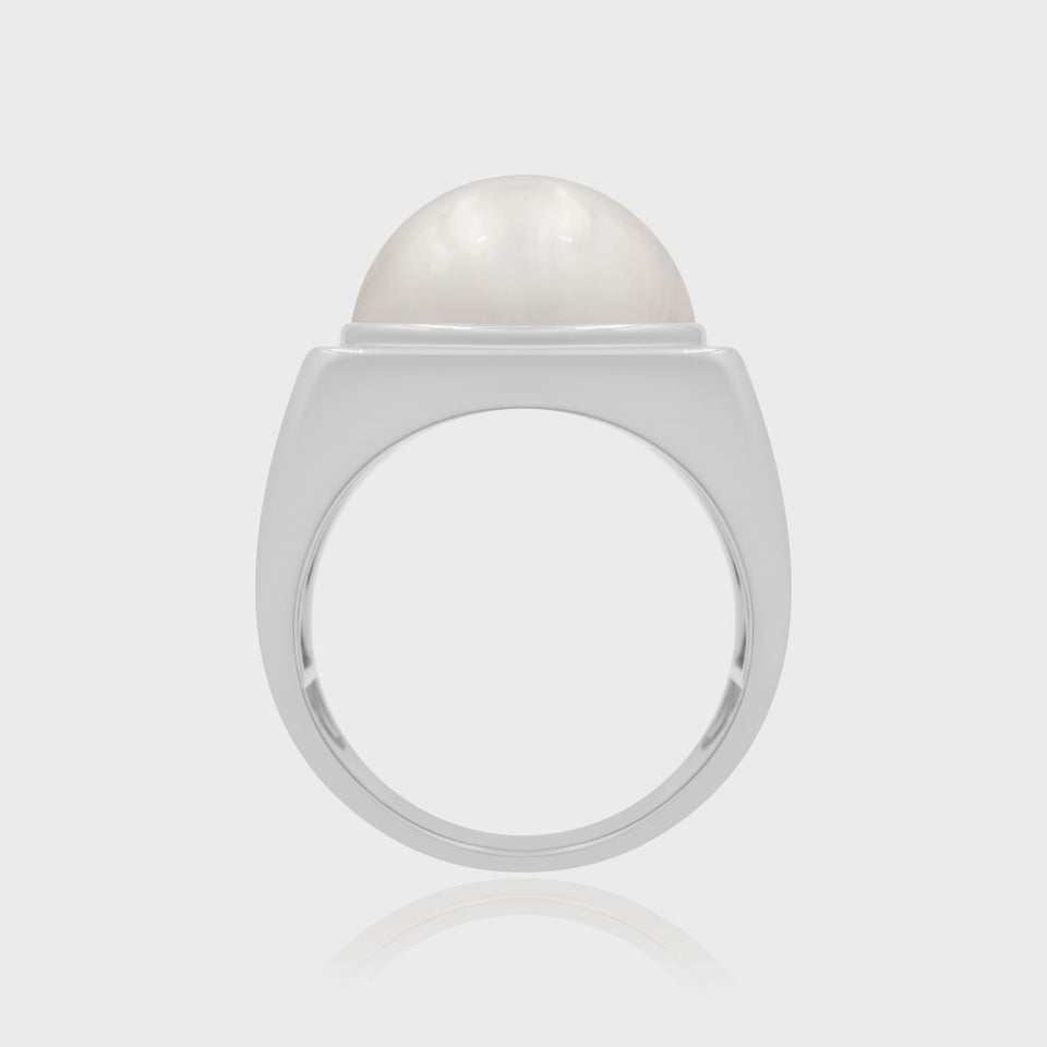 Player Apollo Signet Ring pearl detail close-up