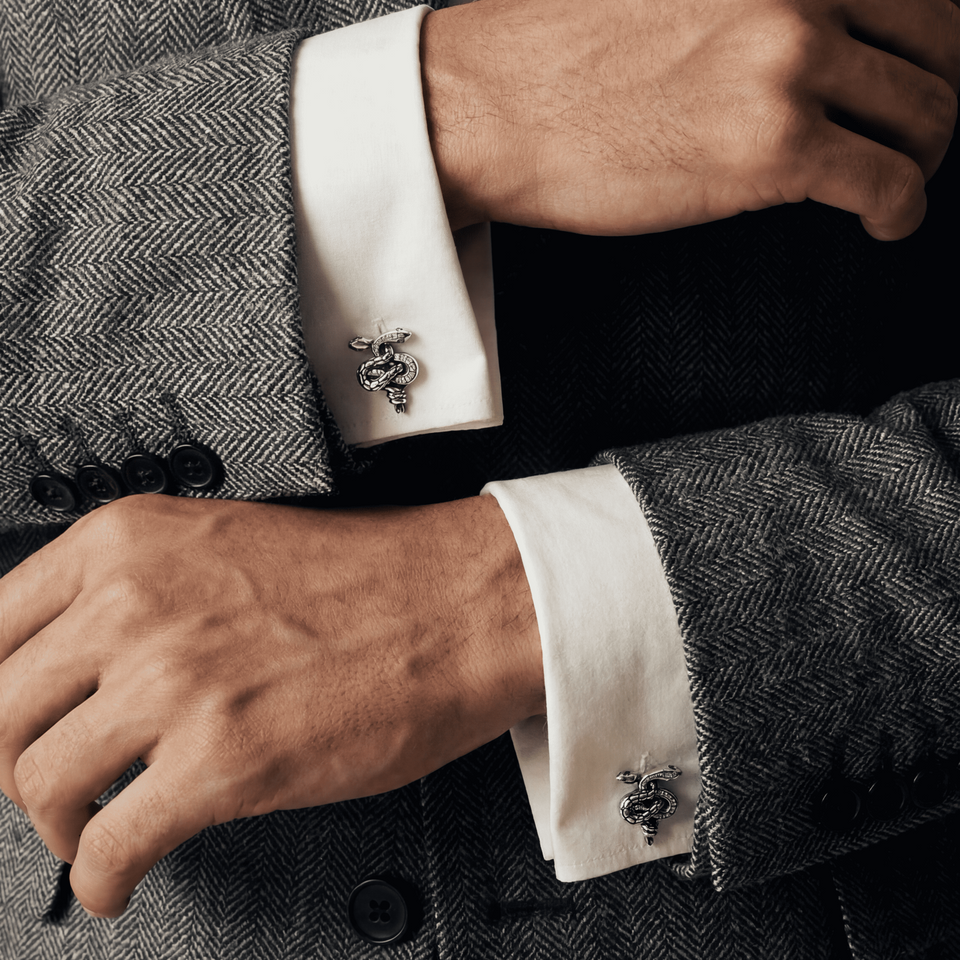 Man Wearing Padrino Drakon Silver Cufflink