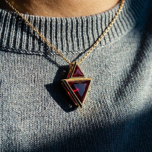 Heir Fang Necklace in Yellow Gold