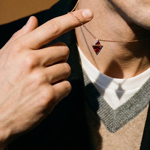 Heir Fang Necklace, Rose 