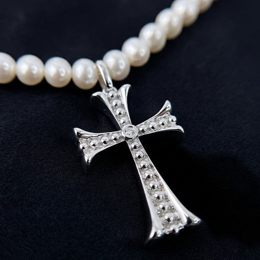 Padrino Alon Crosse Necklace 