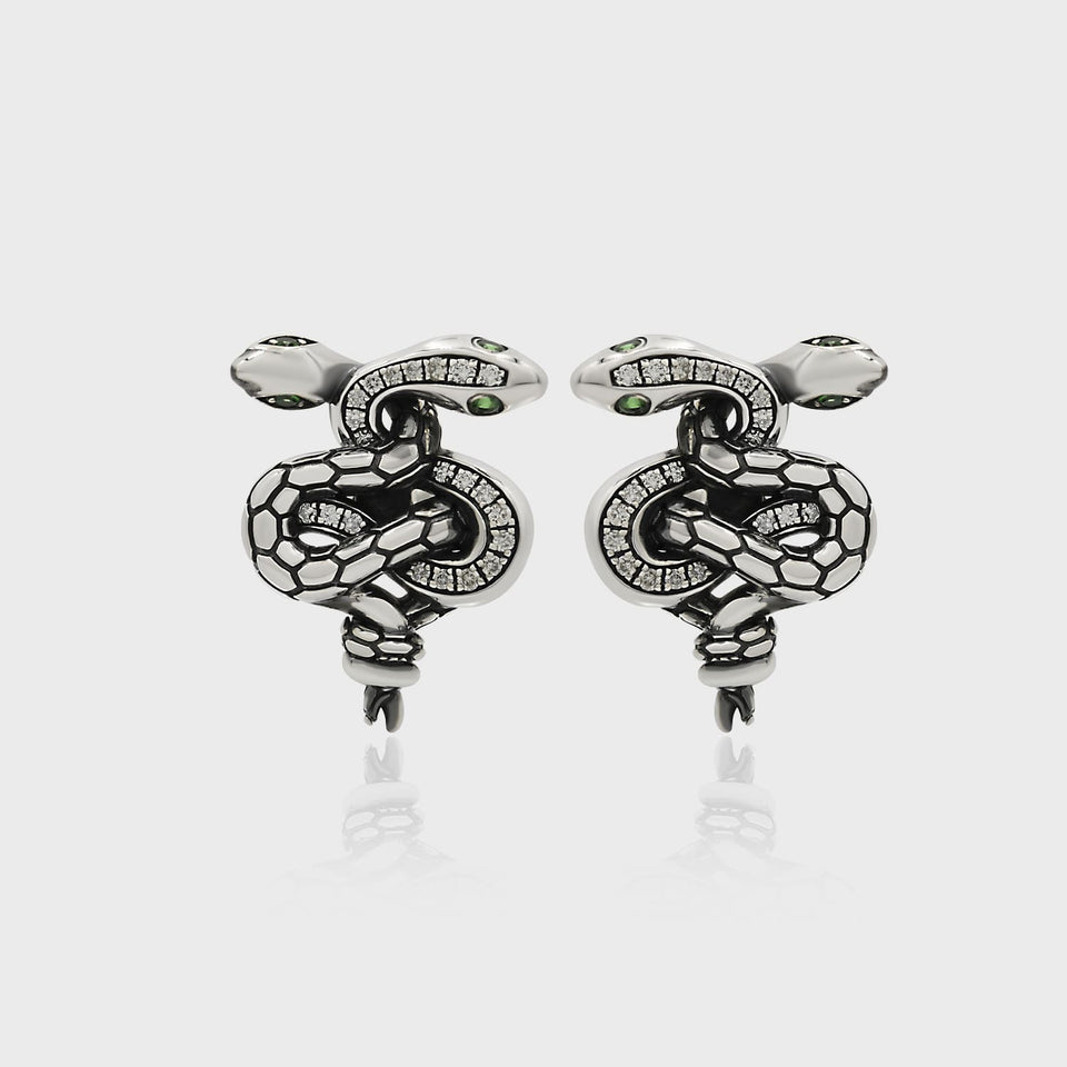 Front View of Padrino Drakon Silver Cufflink