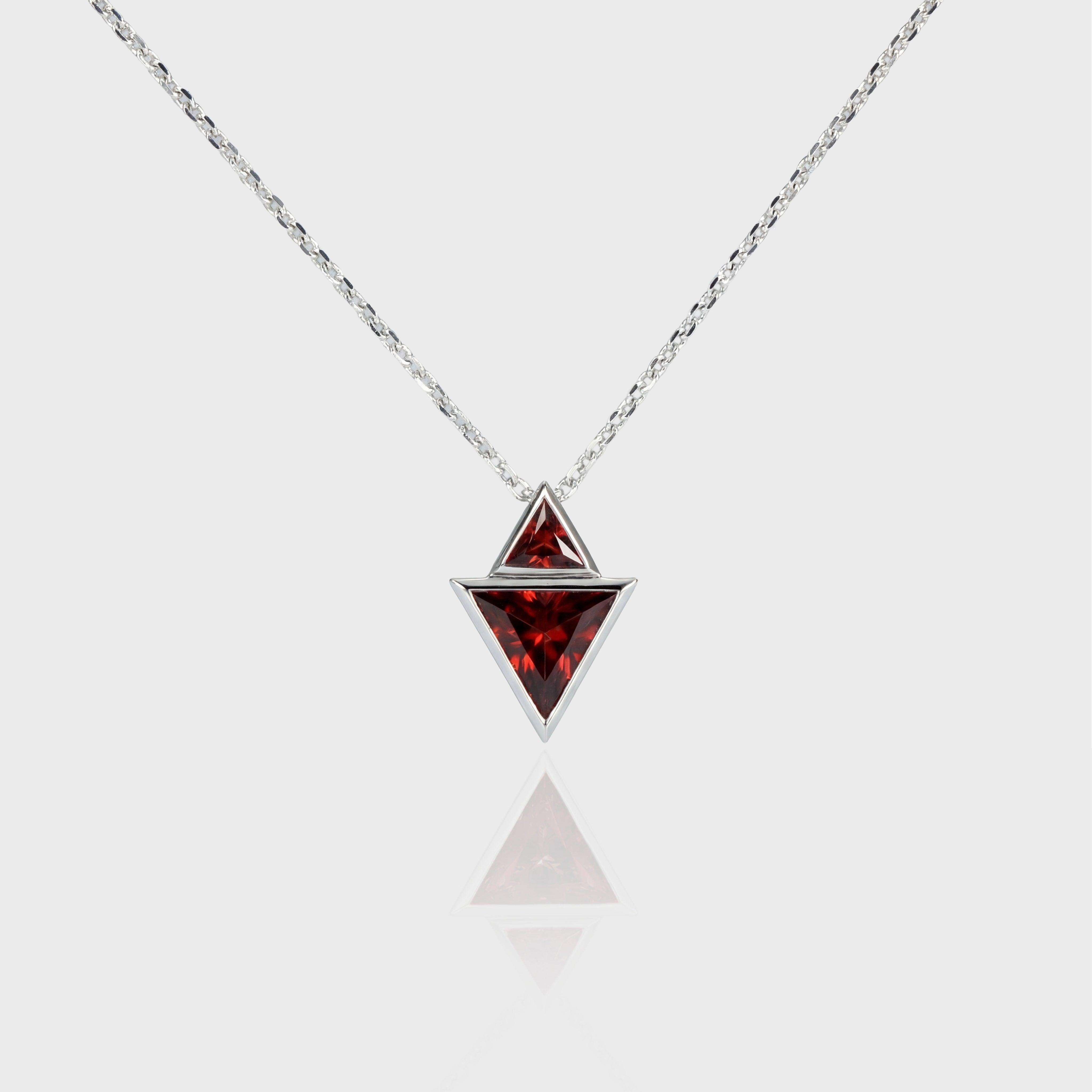 Heir Fang Necklace, White