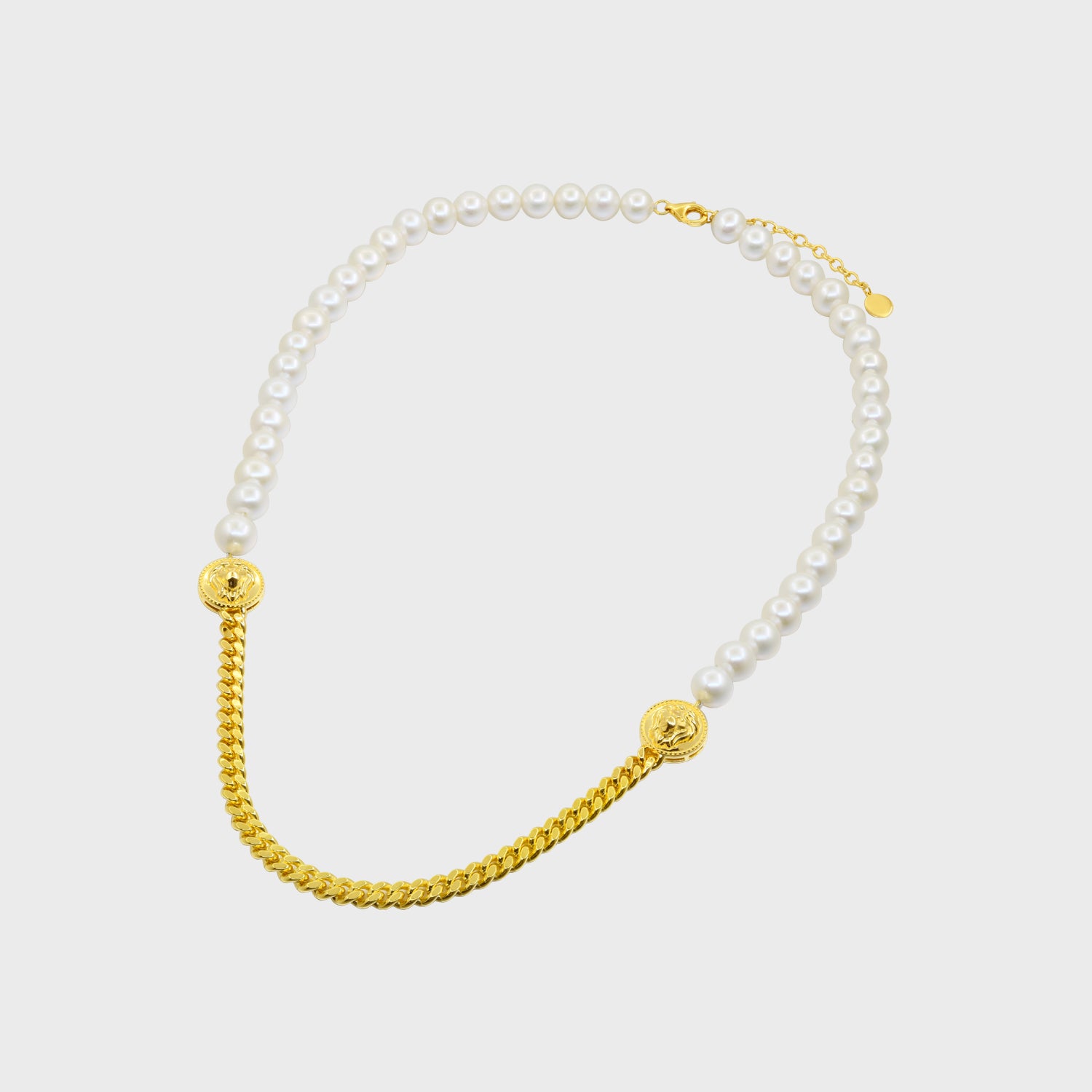 Player Leos Necklace