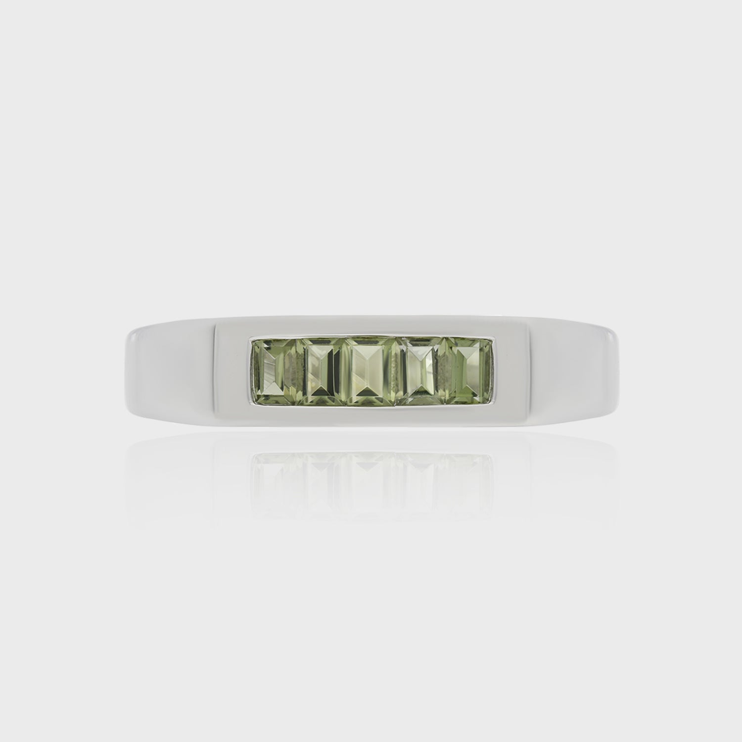 Heir Tang Ring