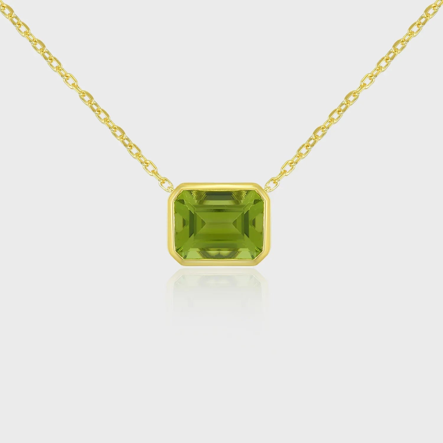 Heir Duke Peridot Necklace in Yellow Gold