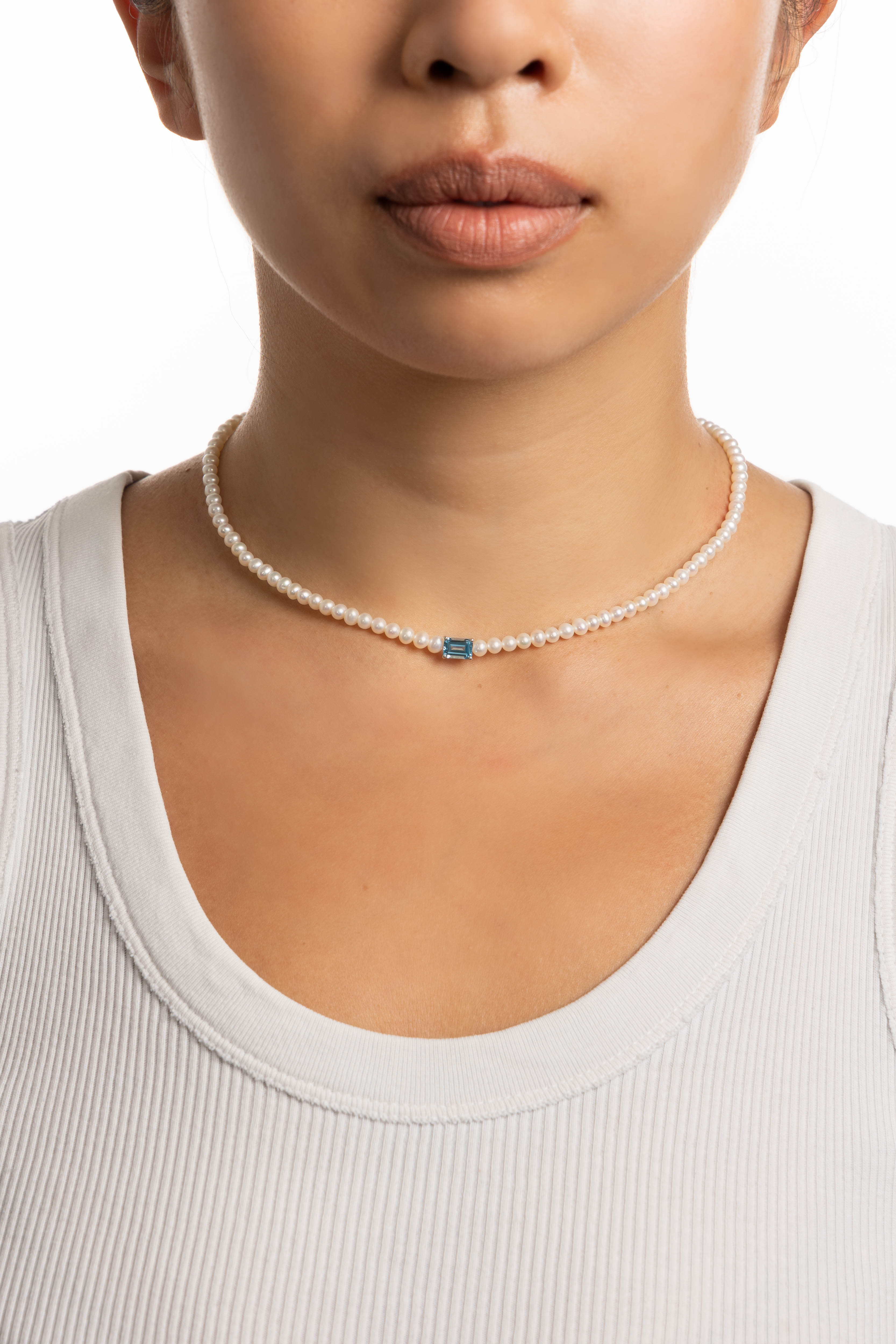 perla_gem_choker_swiss_blue_necklace_14k_white_gold_on_model_4